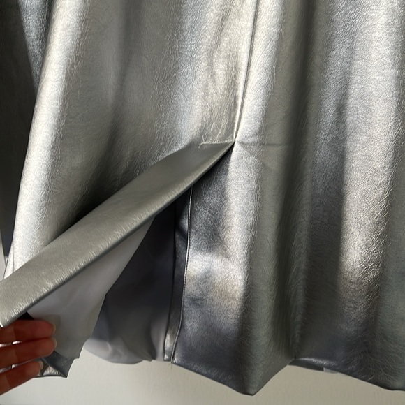 Silver metallic oversize blazer A New Day Size L NWT business casual holiday. - Picture 9 of 10